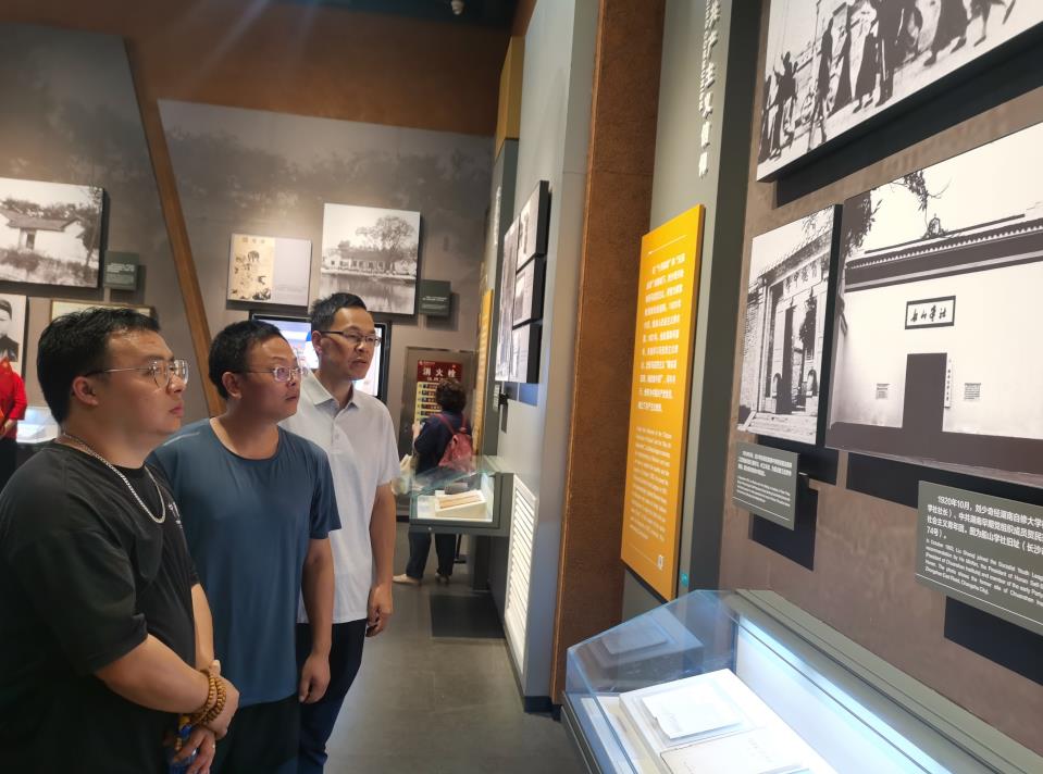 1690424713964239.jpg 1690424713964239.jpg